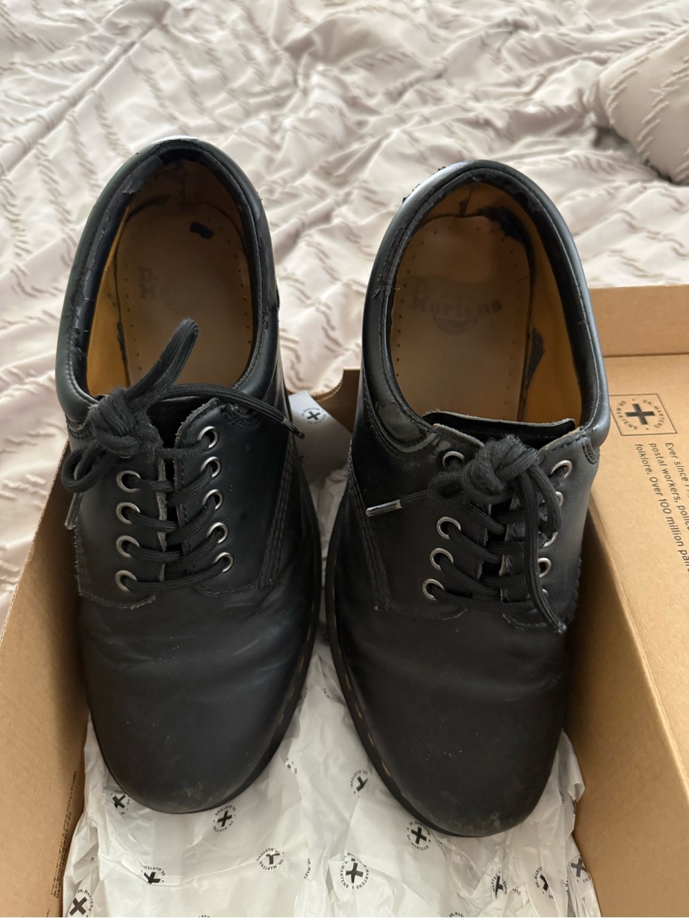 Men's Doc Martens Black Lace-Up Dress Shoes - size 10